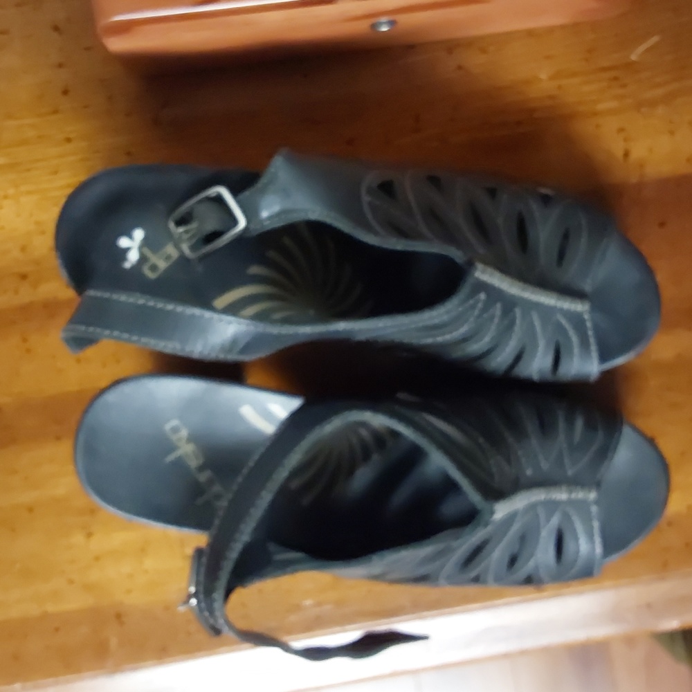 Danske sandals